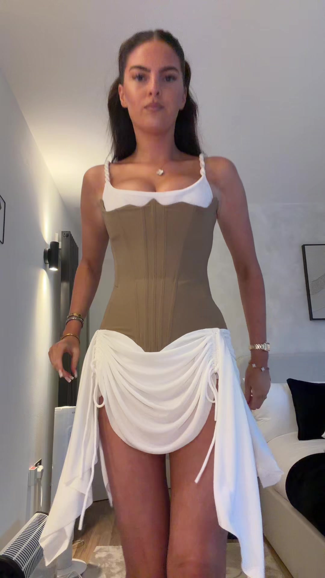 @ELISE-JANE