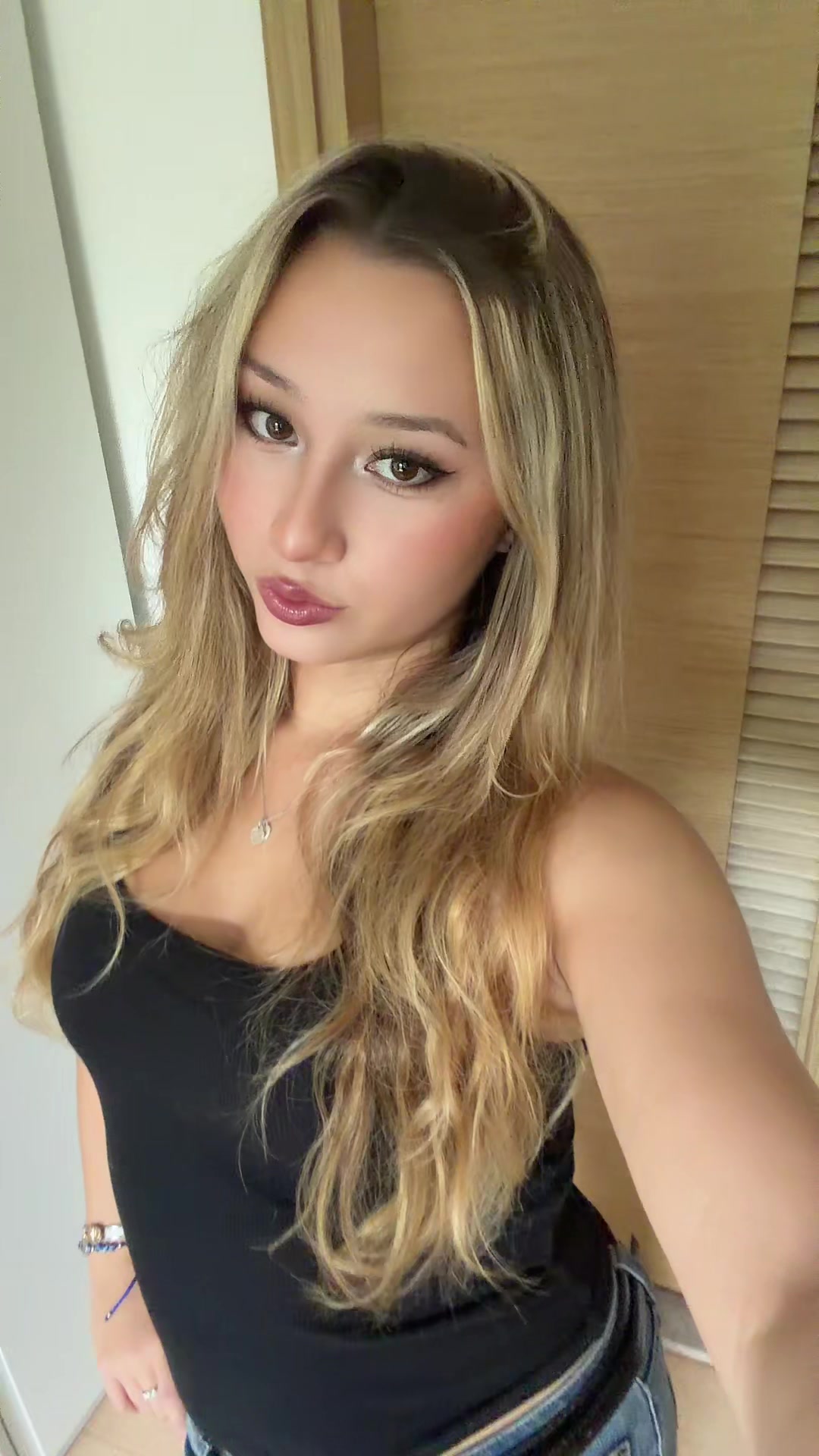 @Elise