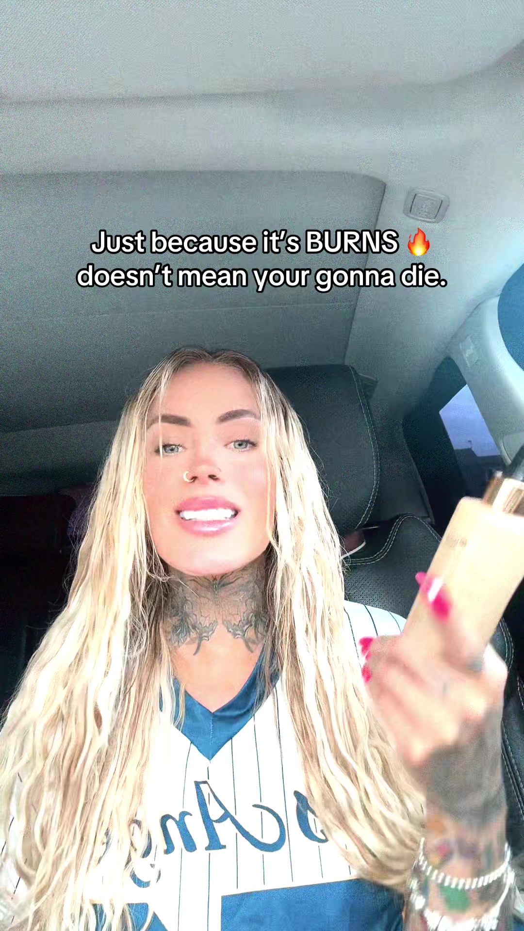 @Officialkelly_blonde