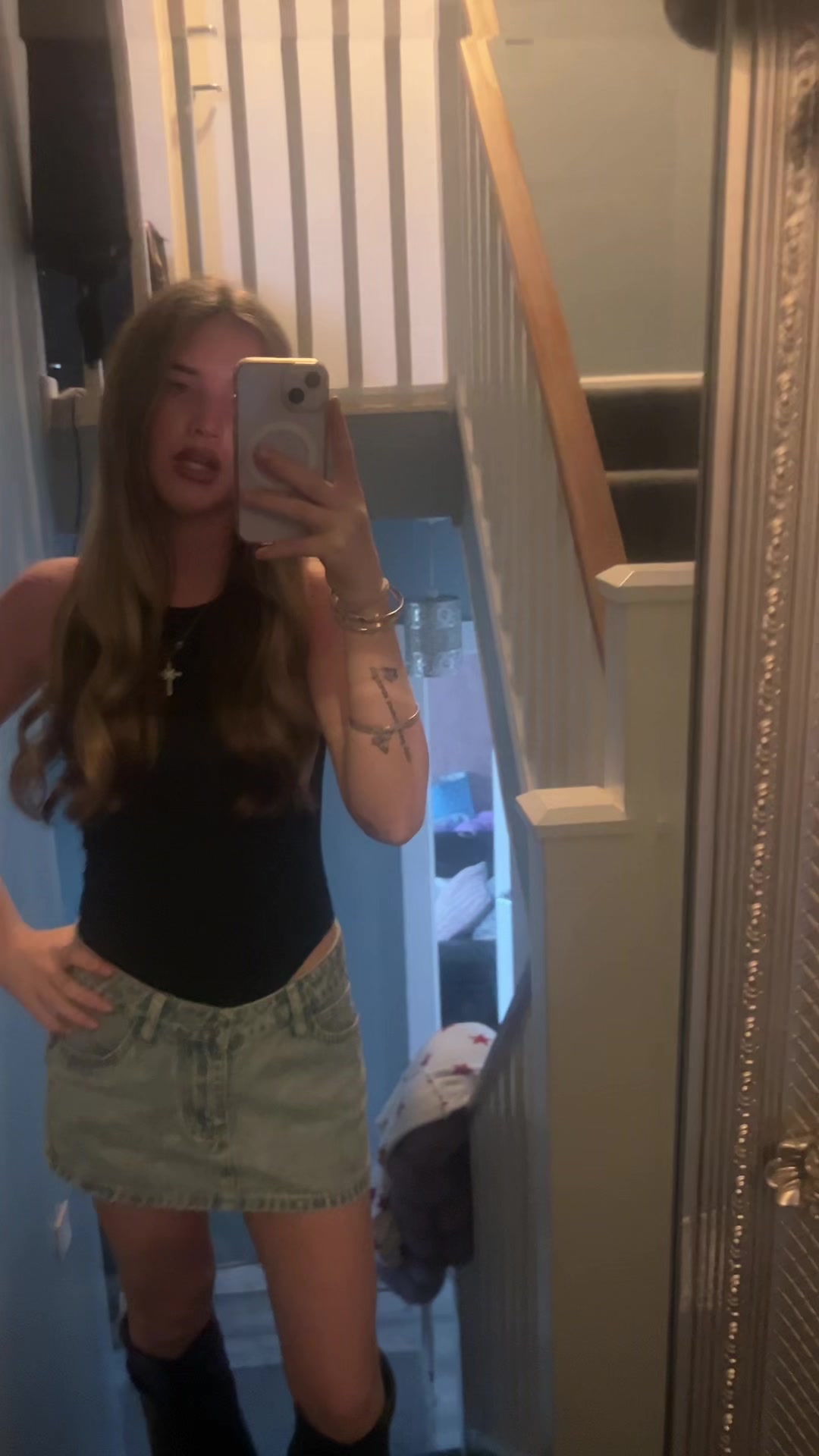 @hollyjenningsxx