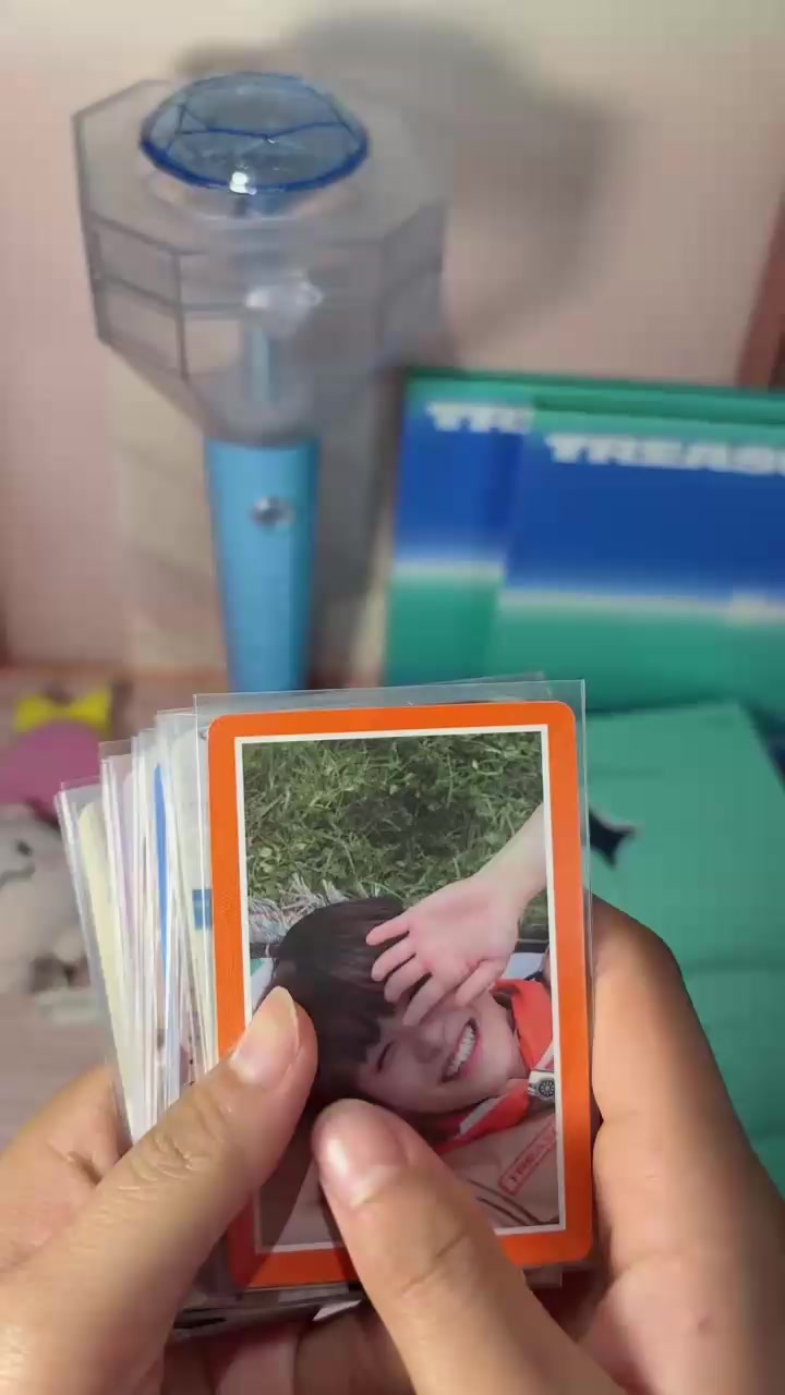@Idolverse.id