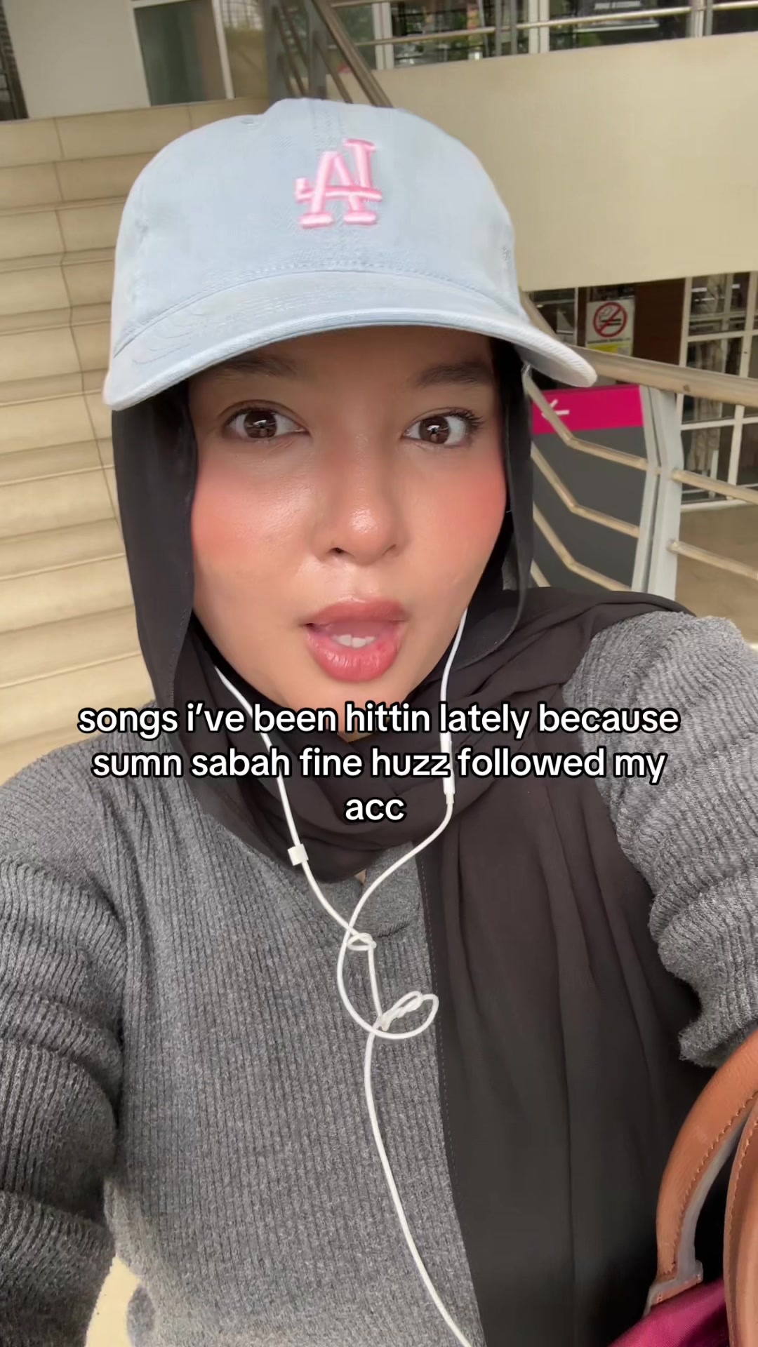 @amna