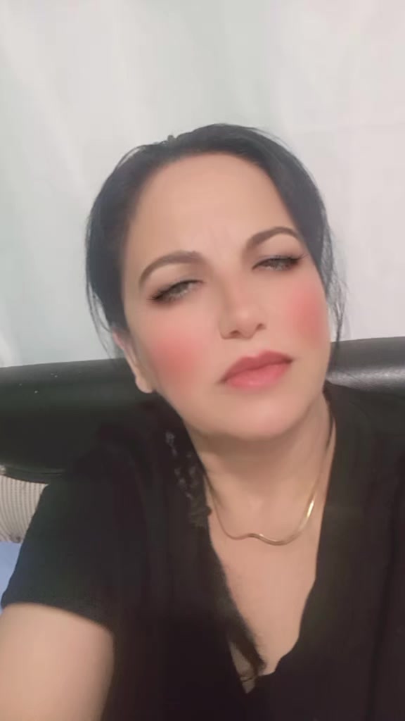 @gülüşü güzel Antakyalı çiğdem