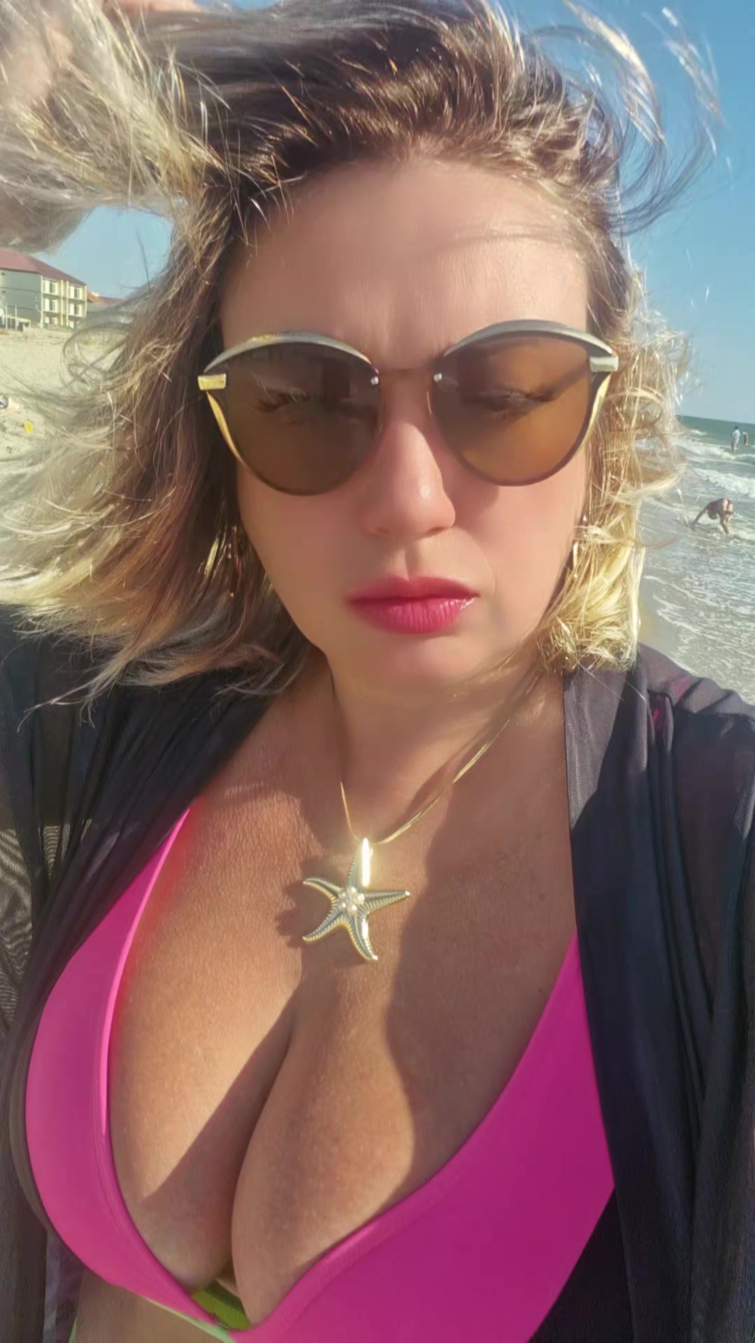 @Gorgeous woman💣