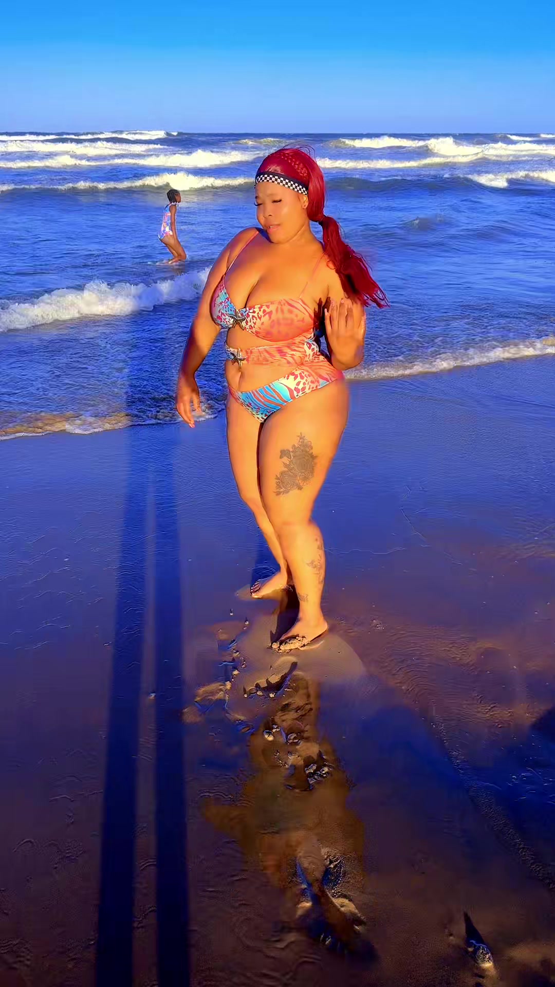 @Curvilicious 🥰F