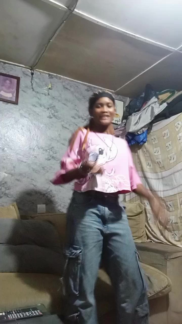 @Tchaniss.spam4