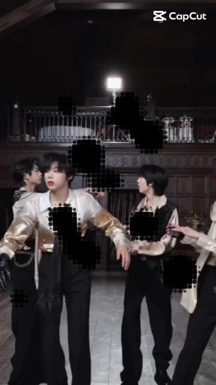 @Right Left๐ธ๏ธ ๅทฆ่ช
