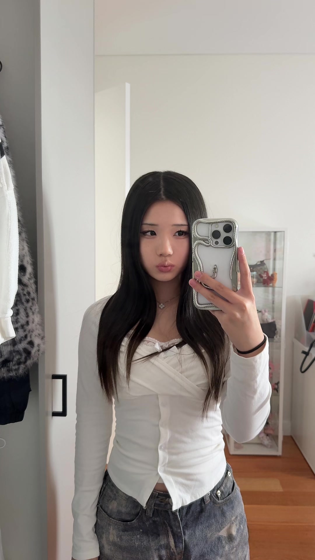 @angela