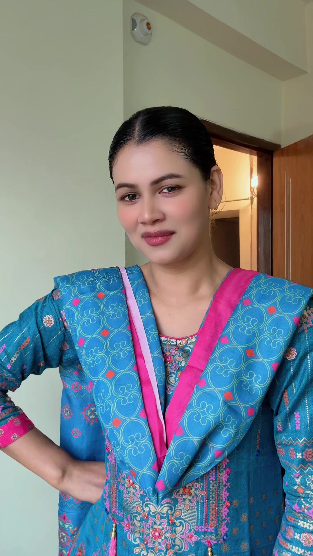 @tahi_smiling_girl