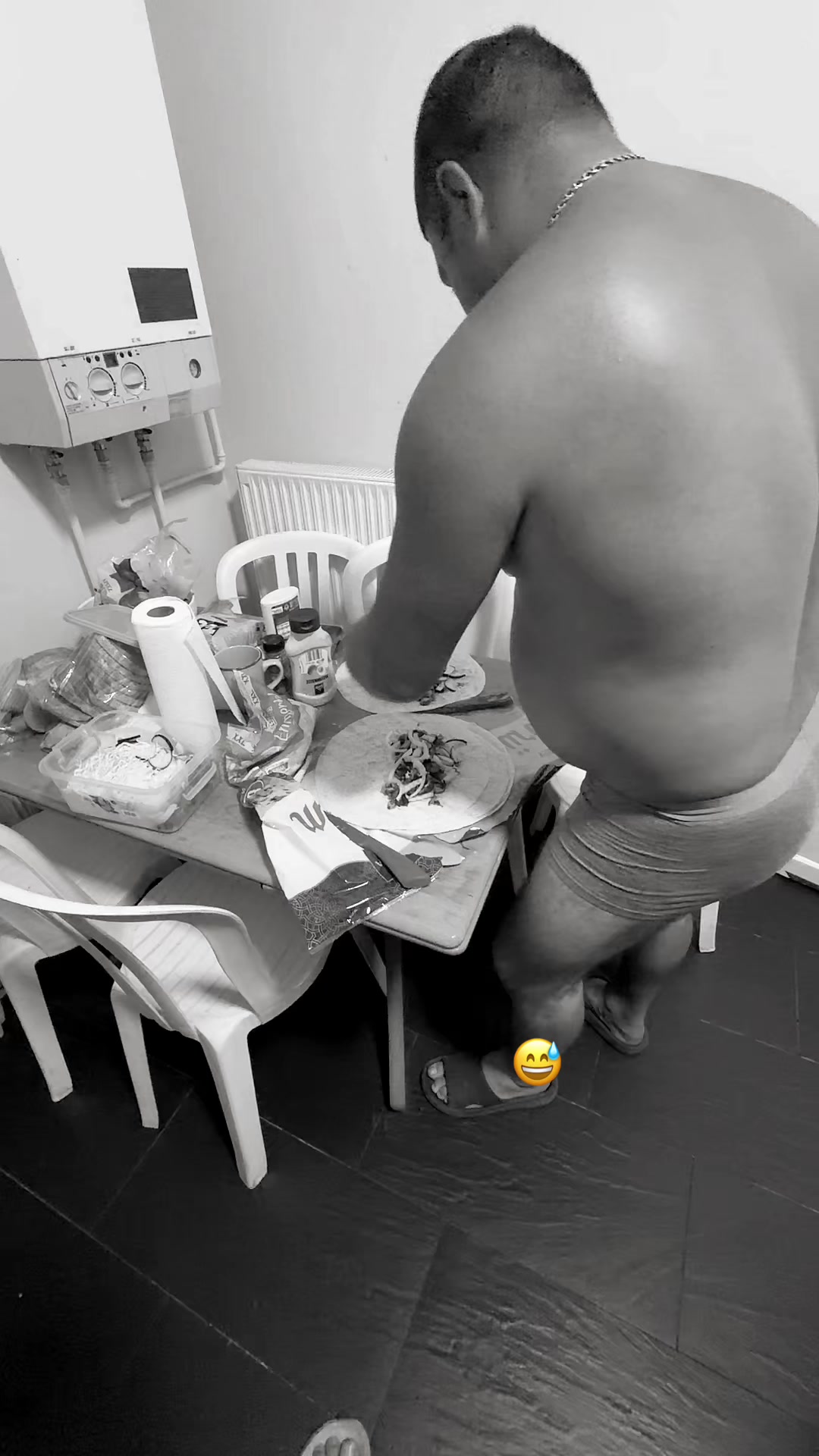 @Простий як 5 копійок😂