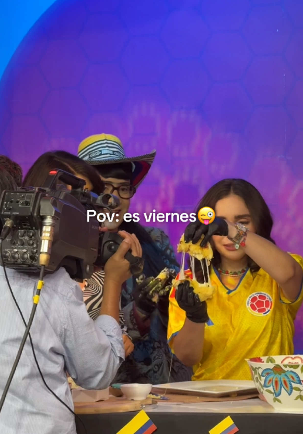 @Con Todo