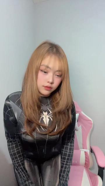 @_ayang9