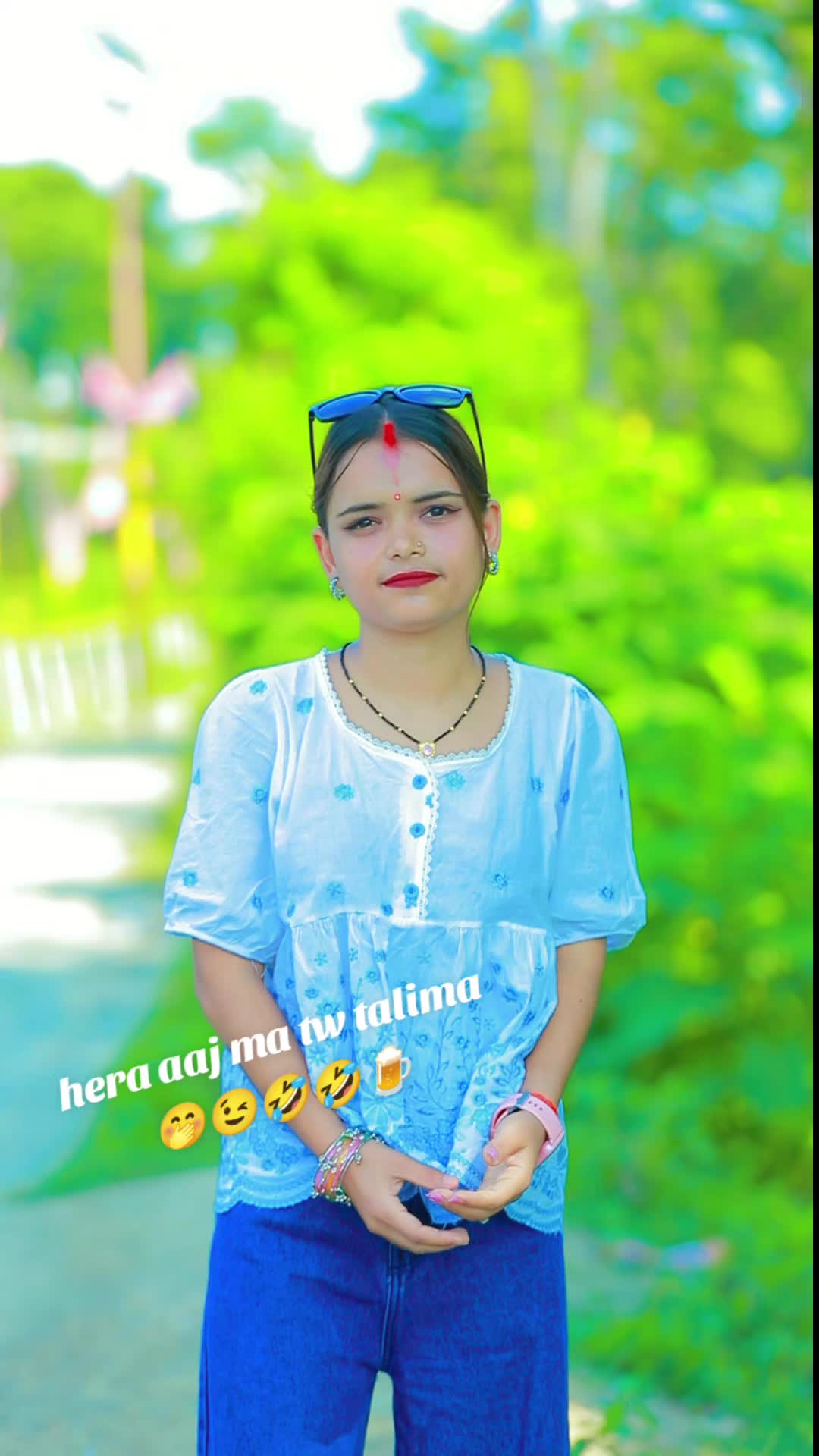@LaX__मी 💰👀