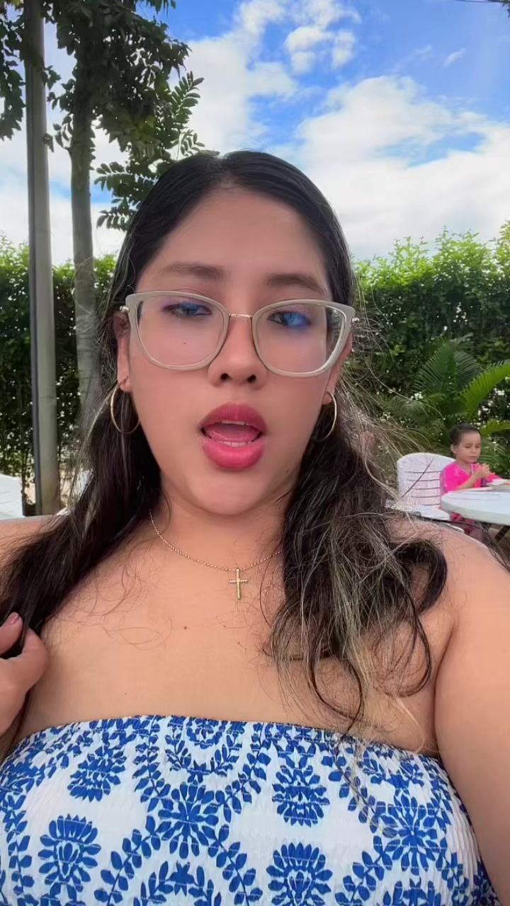 @vikitaaa28🍒🍸🐈&zwj;⬛✨