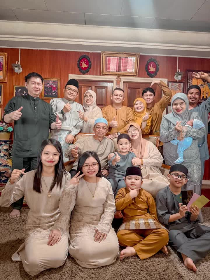 @ThisisD.ID