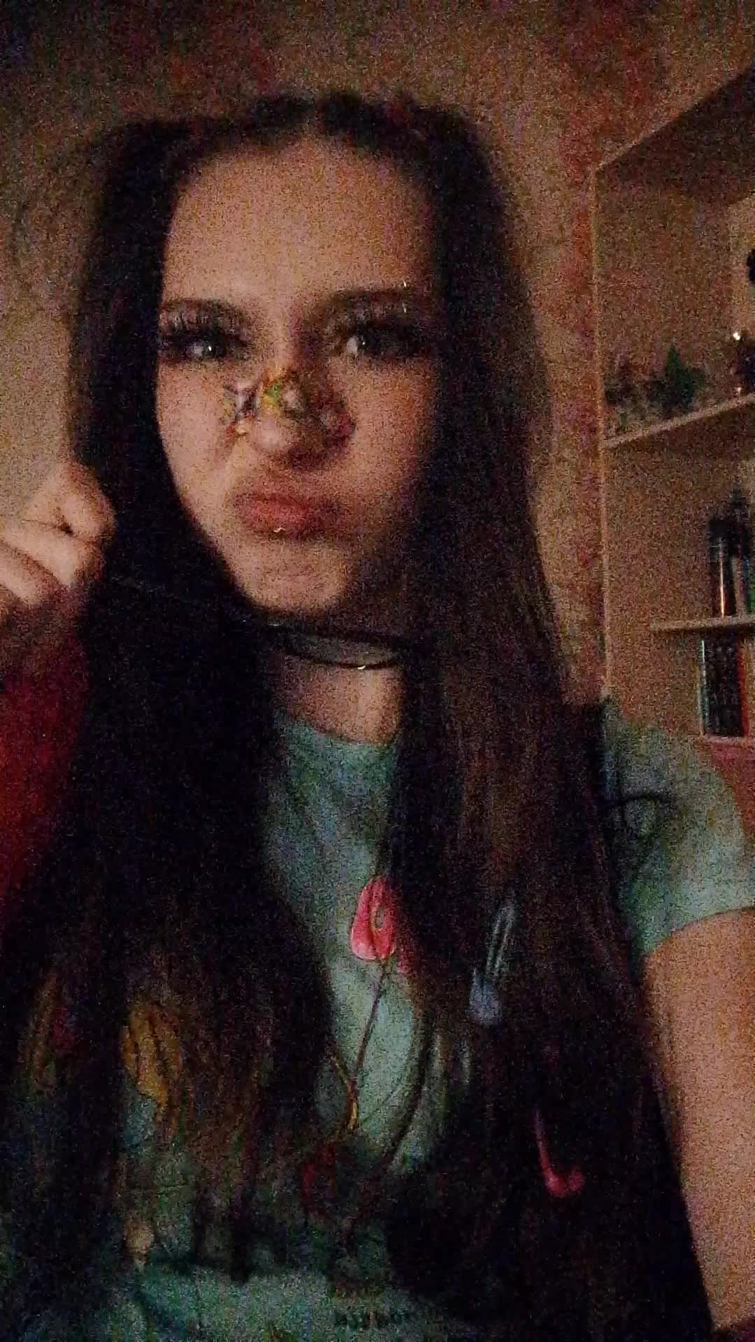 @avi🐥