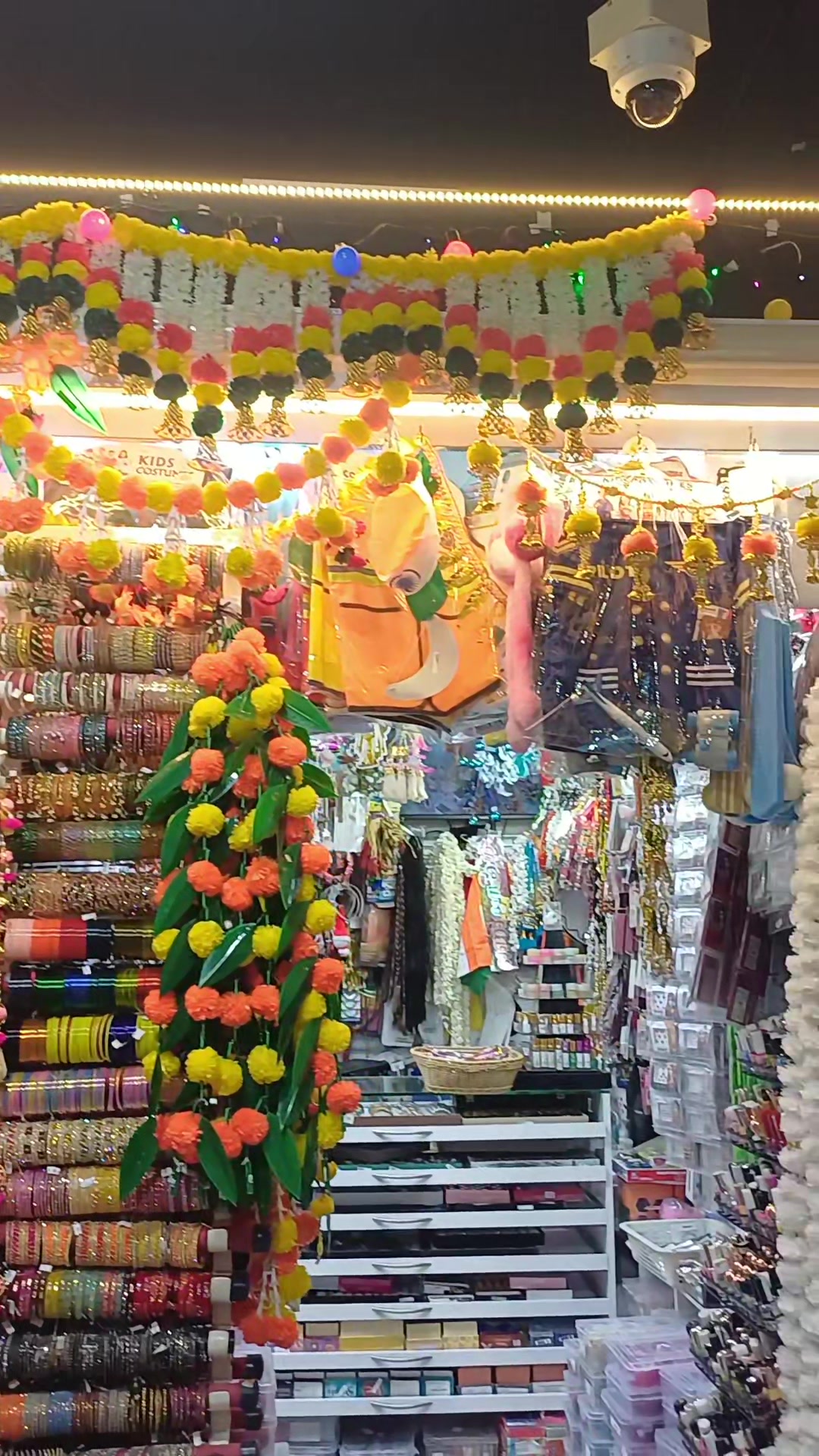 @Bangle seller