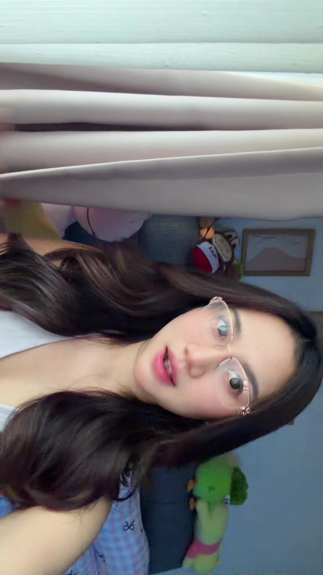 @apriapril
