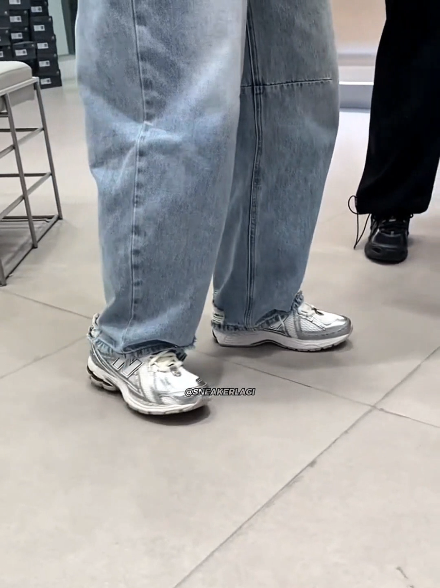 @𝙎𝙉𝙀𝘼𝙆𝙀𝙍𝙇𝘼𝙂𝙄