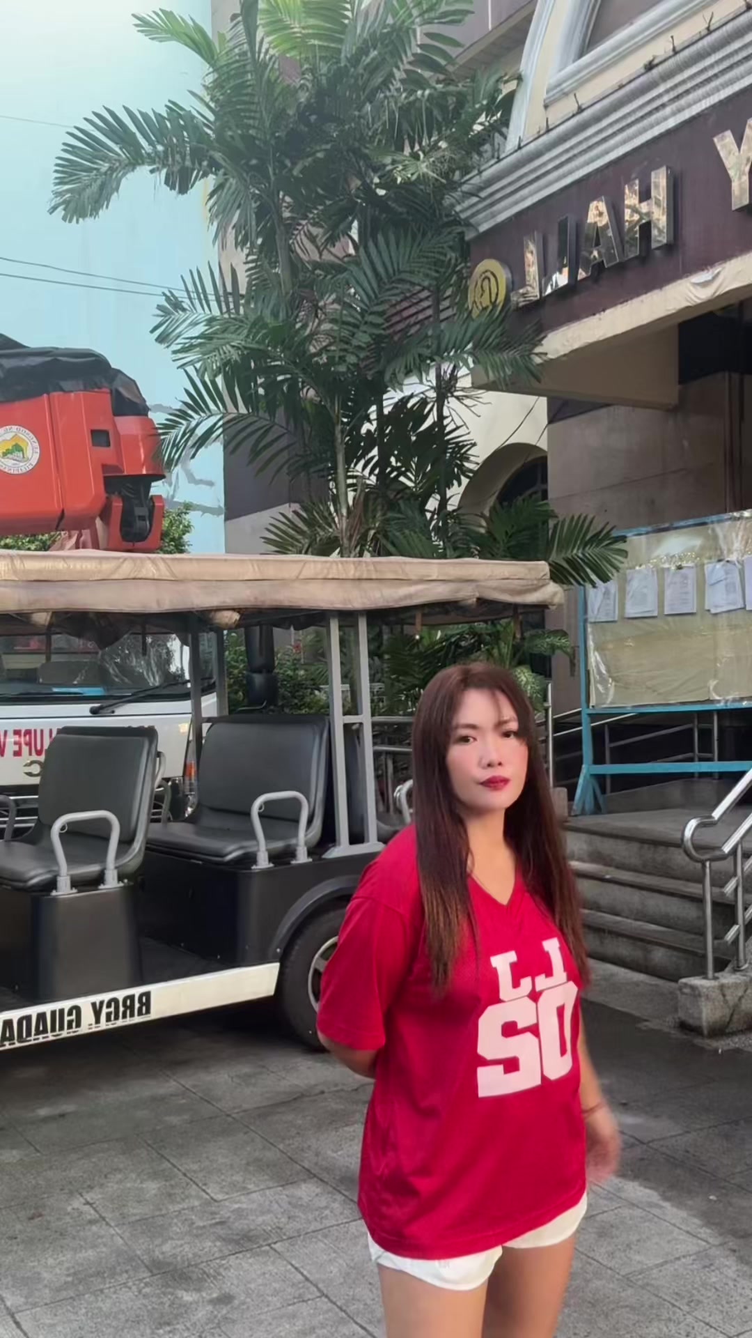 @Lea Banate