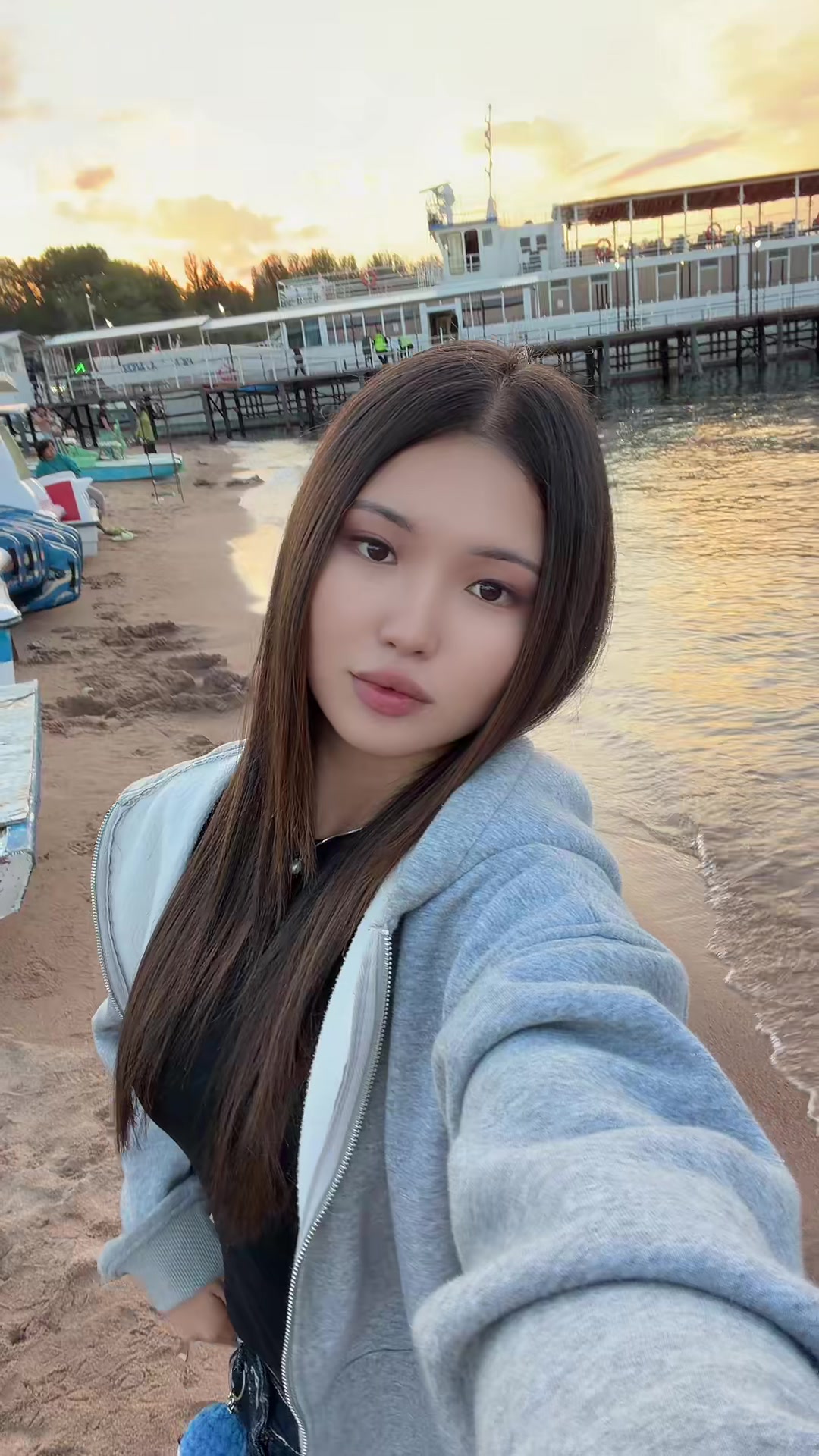 @Азема🇰🇬