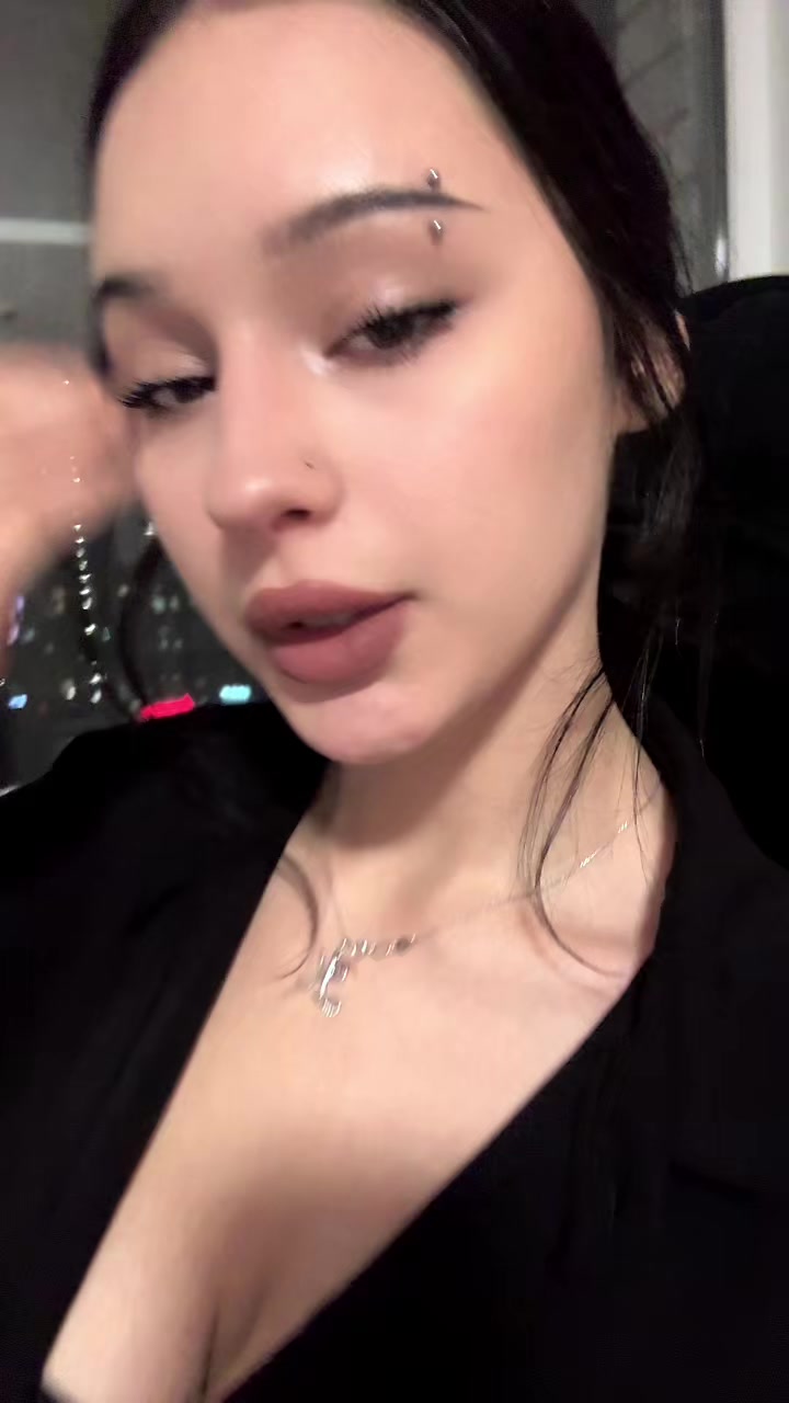 @темный романтик🕸️