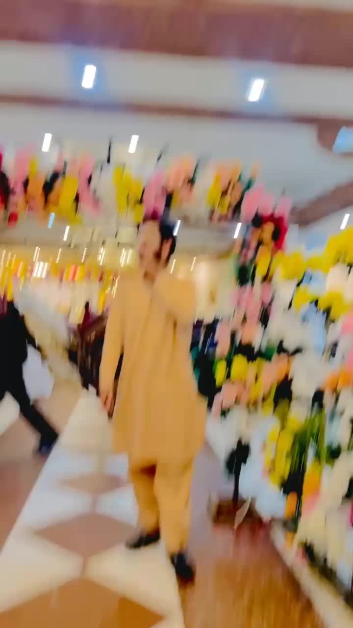 @ĶĀṢ̌ĤMÎŘĪ 🚩