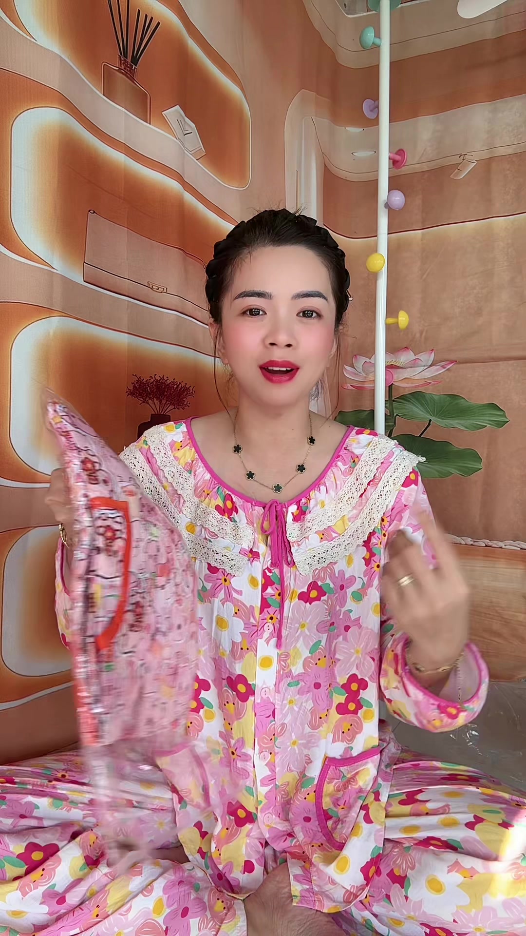 @Em Cẩm Nè