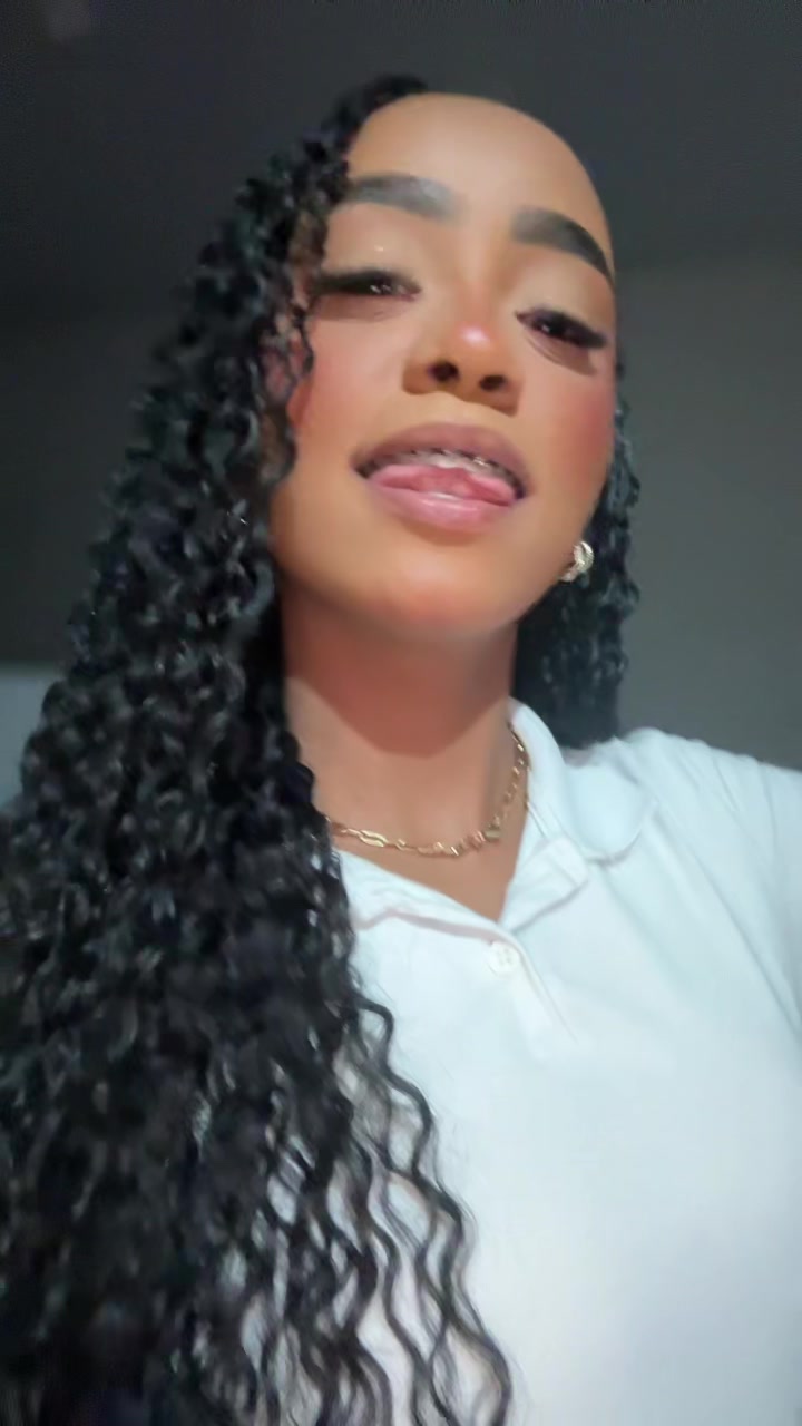 @x_clara4