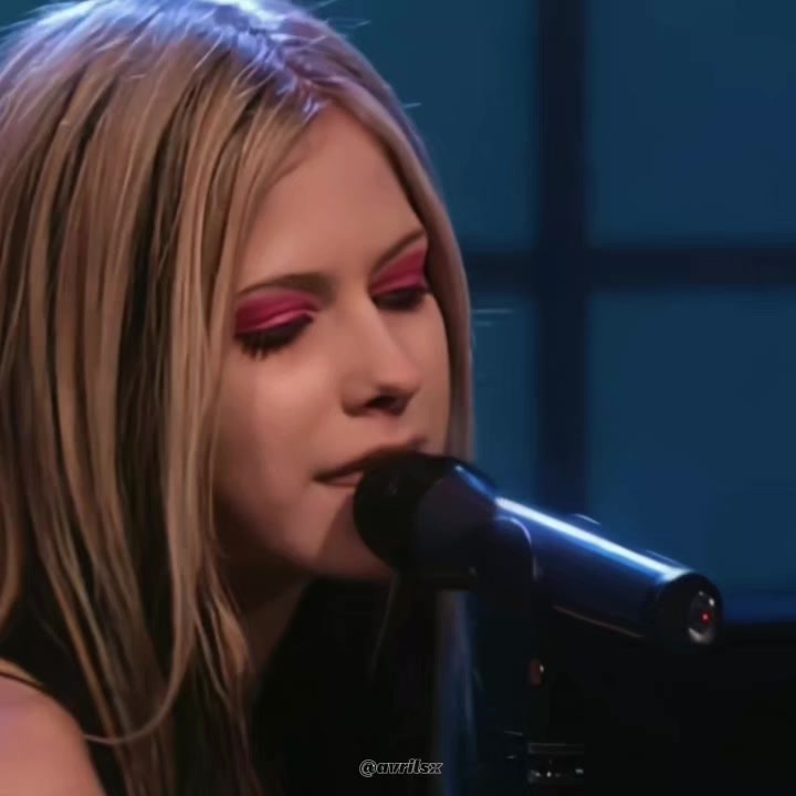 @avrilsnostalgia
