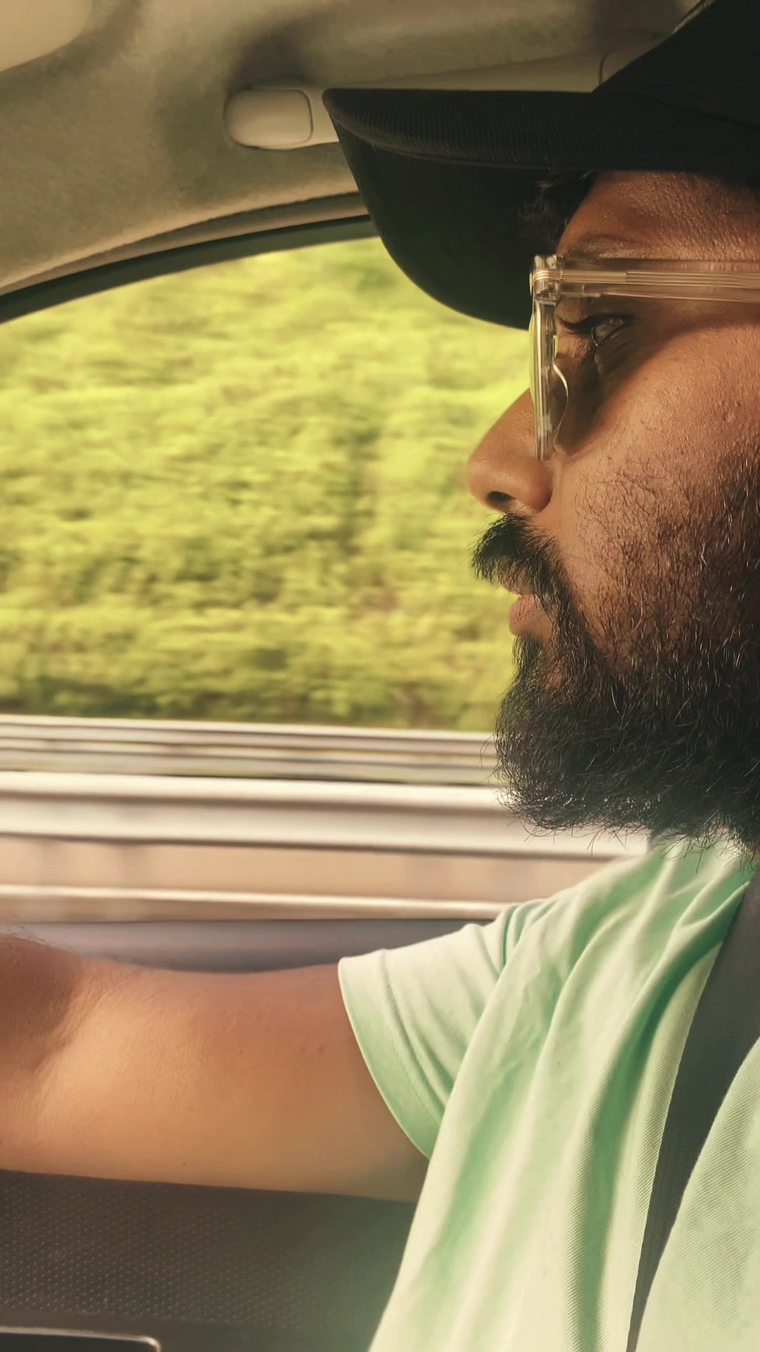 @SrilankanTravelboy🇱🇰🇦🇪