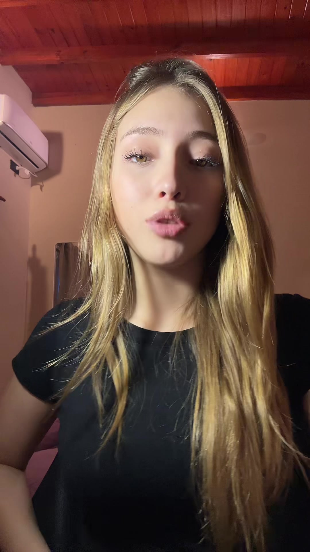 @𝑀𝒾𝒶𝒶👸🏼💋