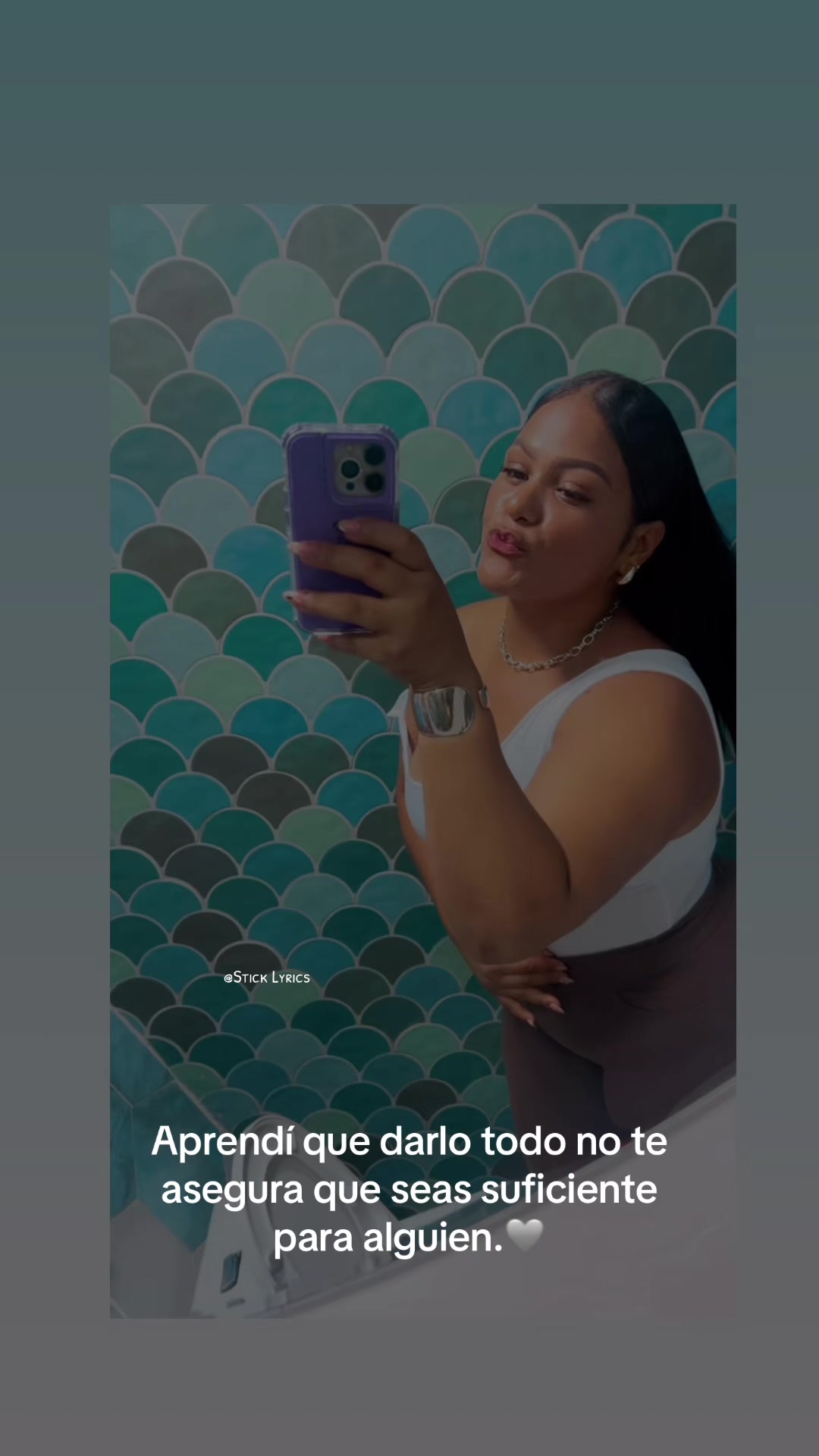 @Noemi Deaza979