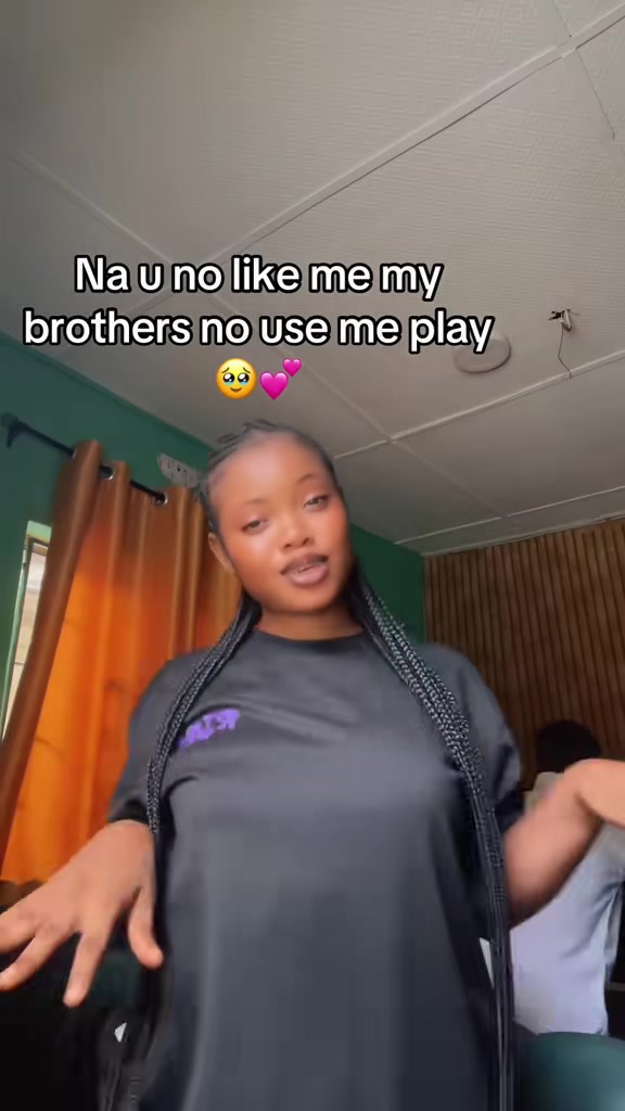 @ayowamide🧜&zwj;♀️🌊🐍