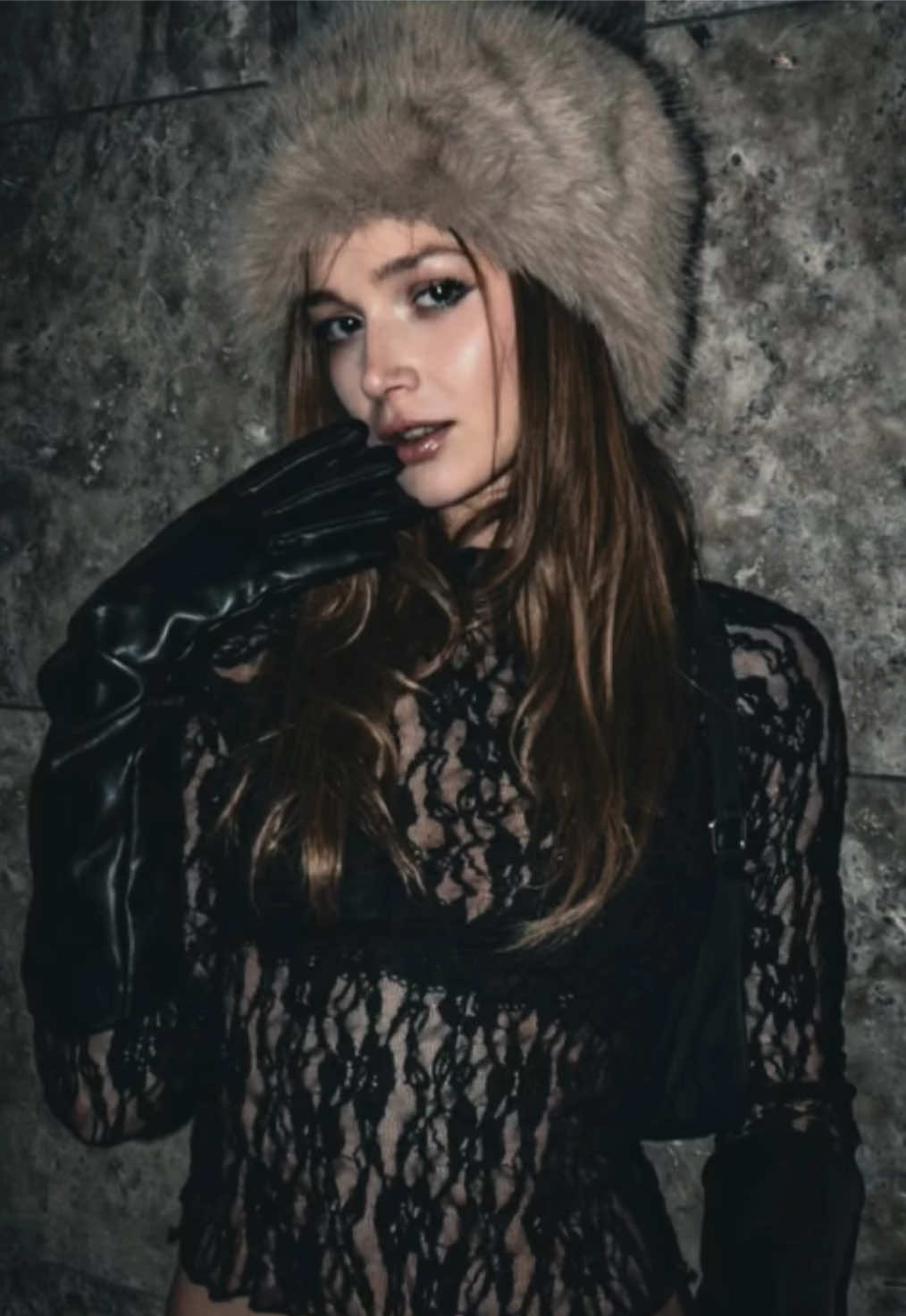 @и