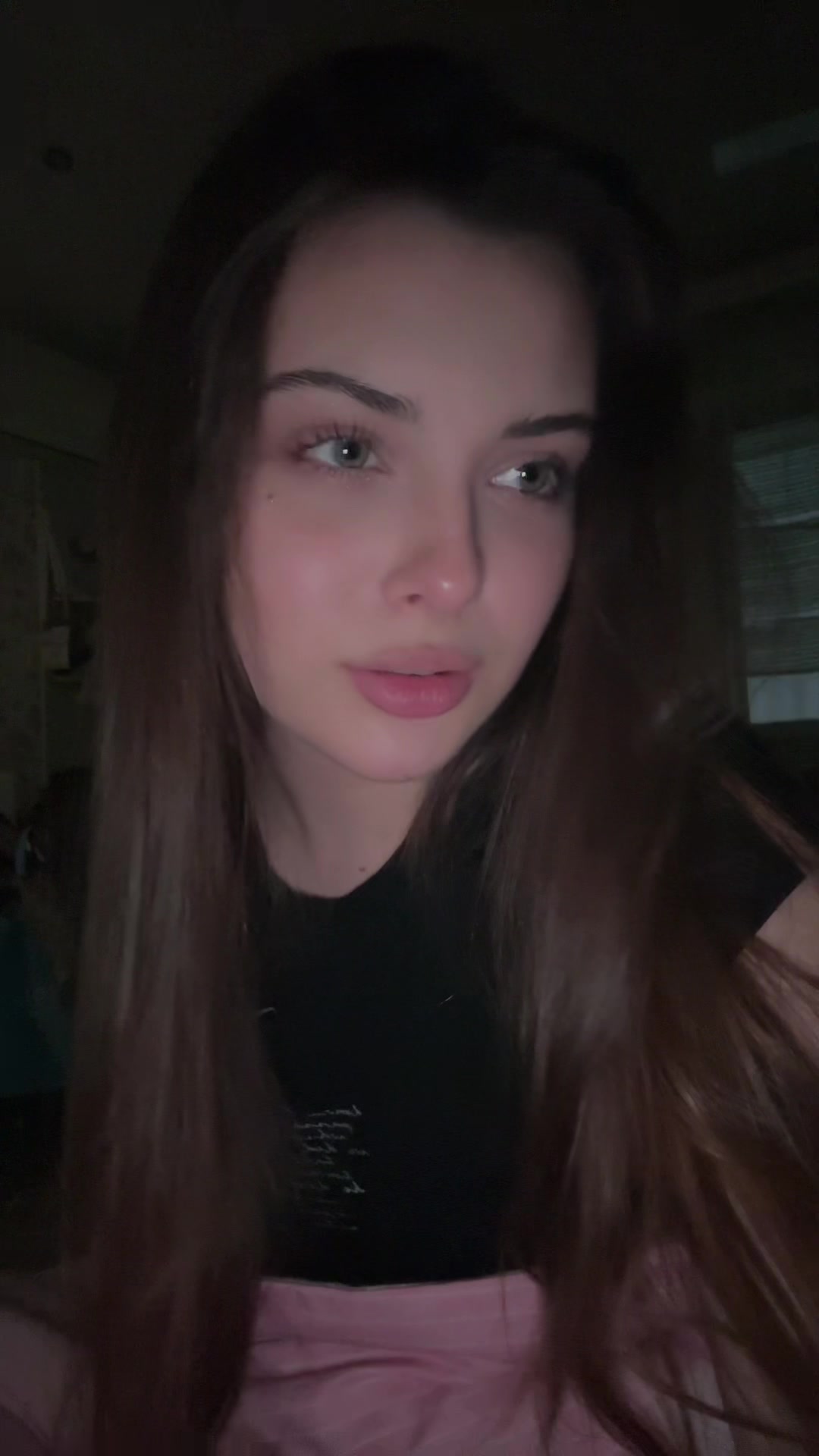 @аневикс