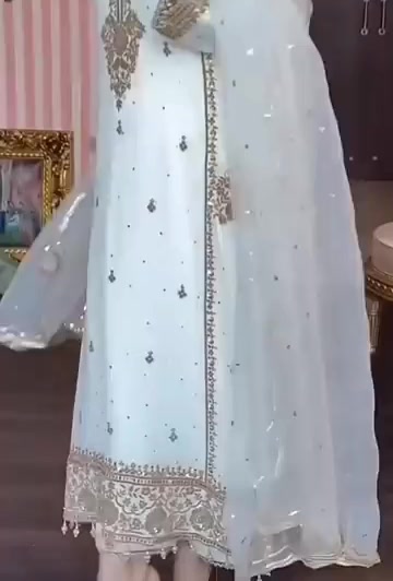 @Cute pathani
