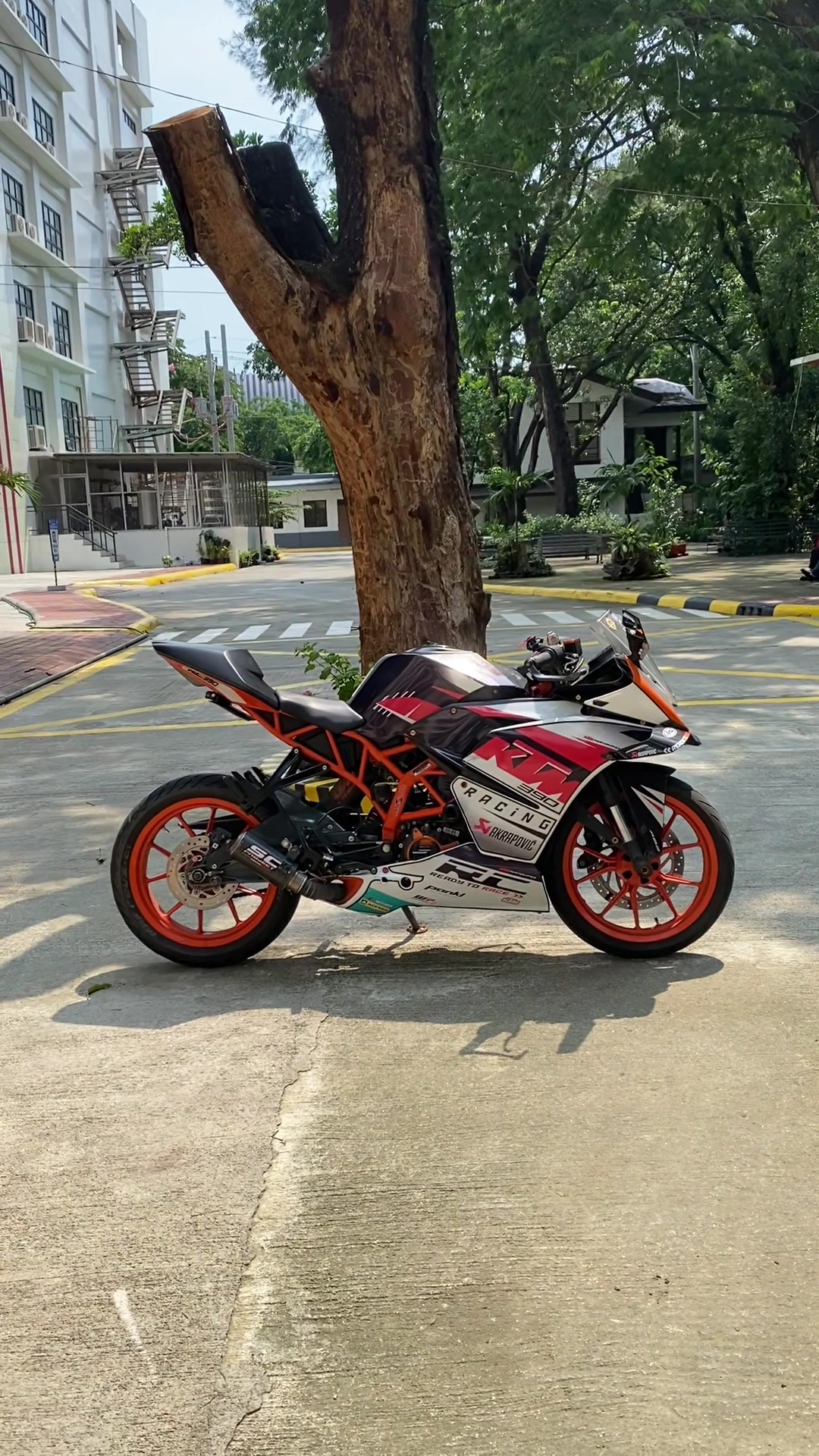 @EYKERS MOTO
