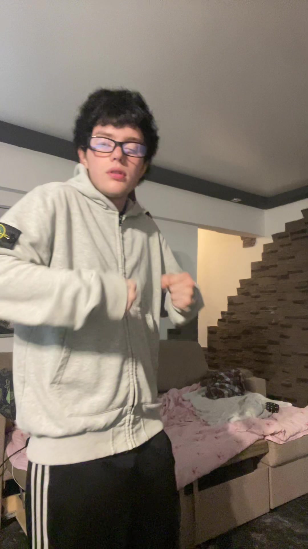 @qwenzzouren