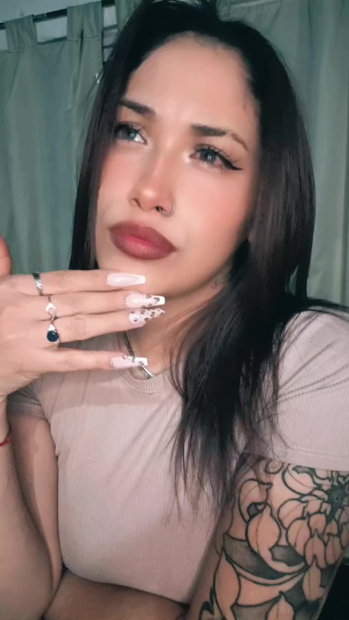 @Luuu👑