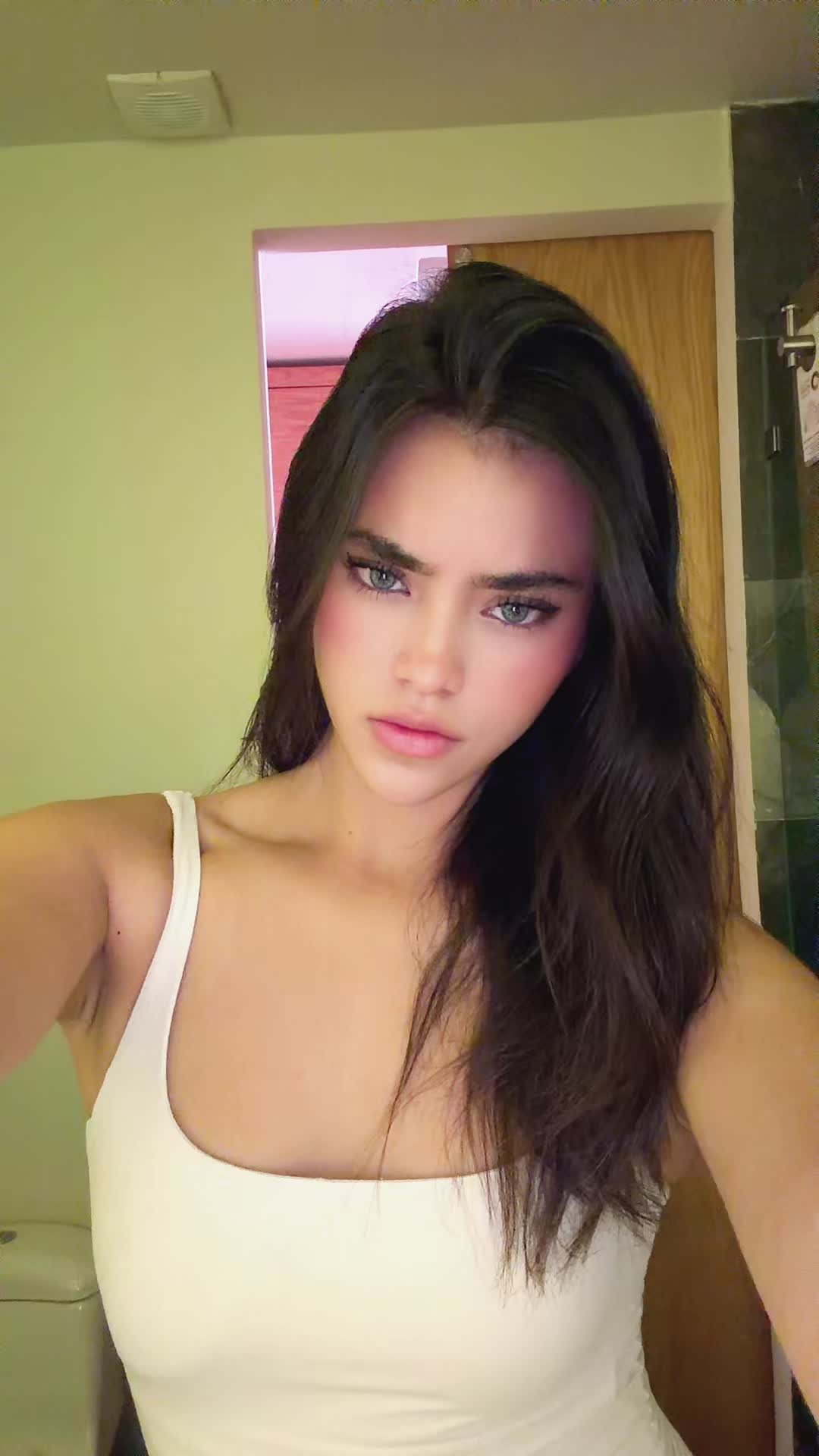 @Ana Paulaa 🦢🪽