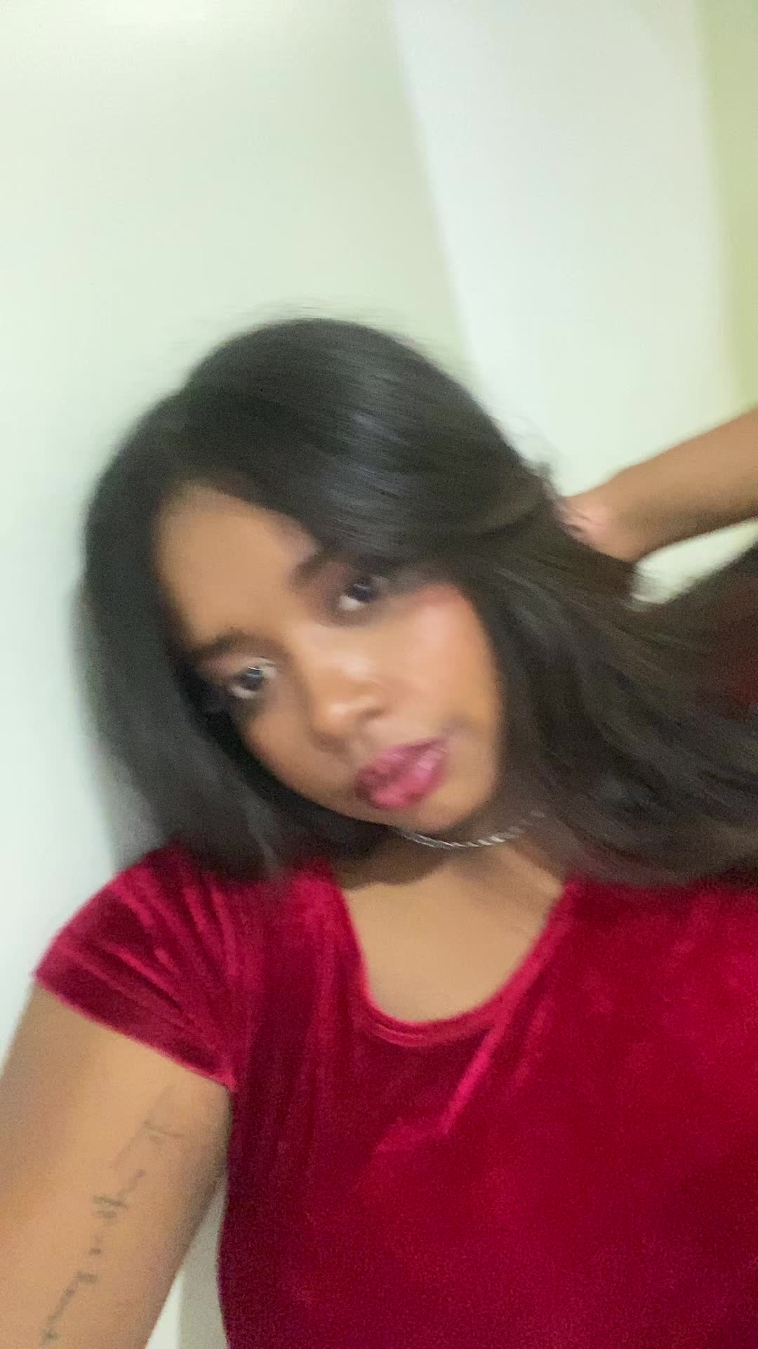 @Yisella