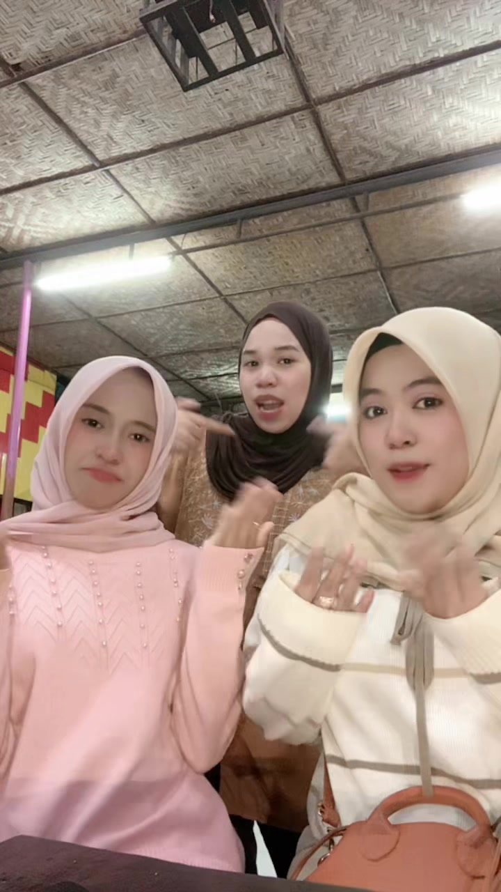 @Andi Riska³⁰
