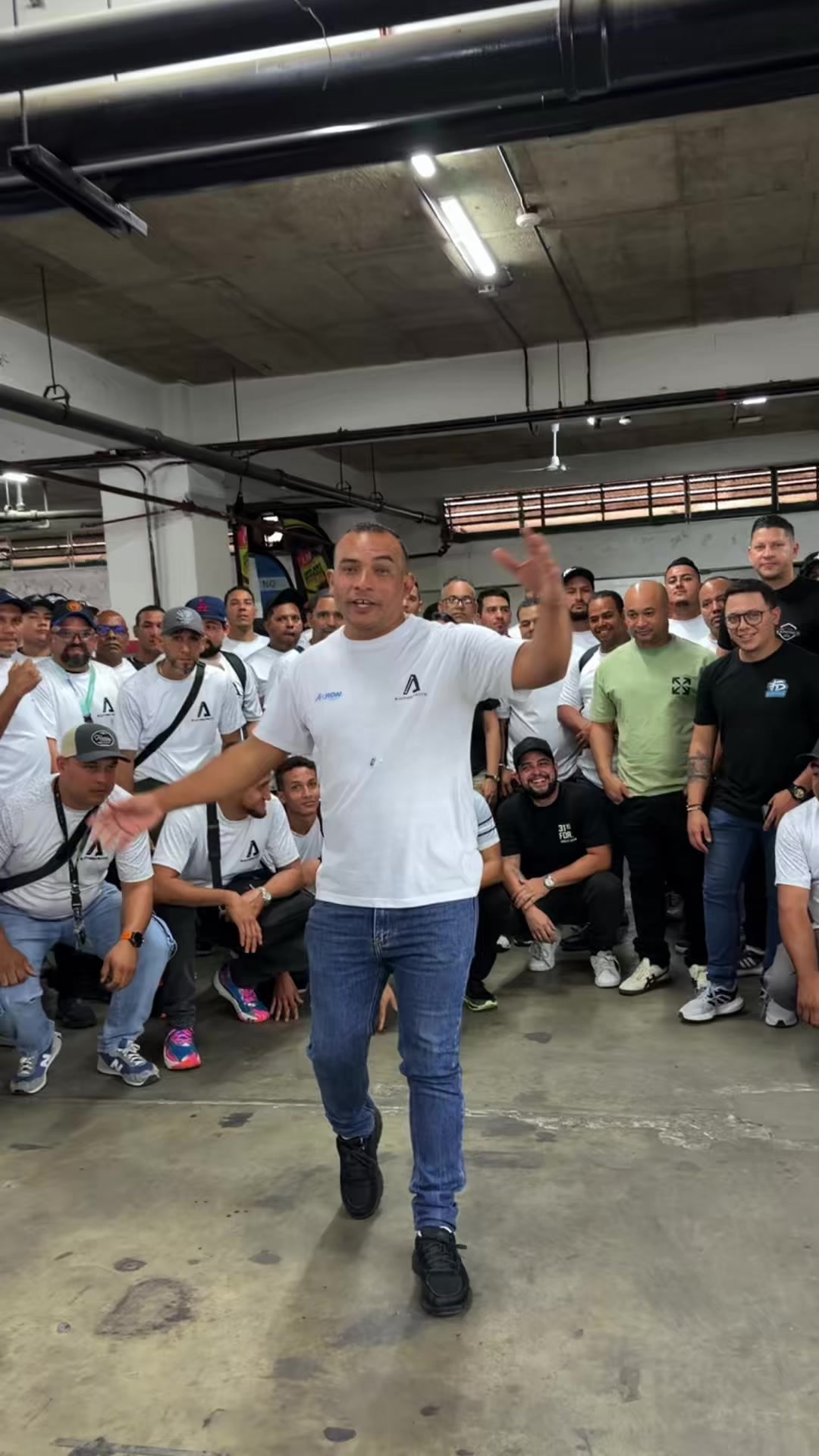 @V&iacute;ctor Aponte