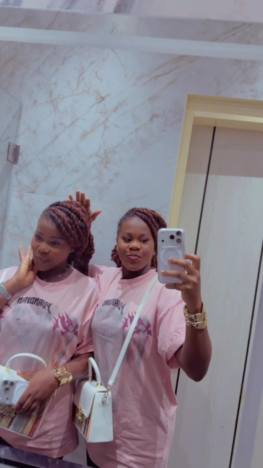 @Les❤️best🥰twins🇨🇮🇨🇮🇨🇮