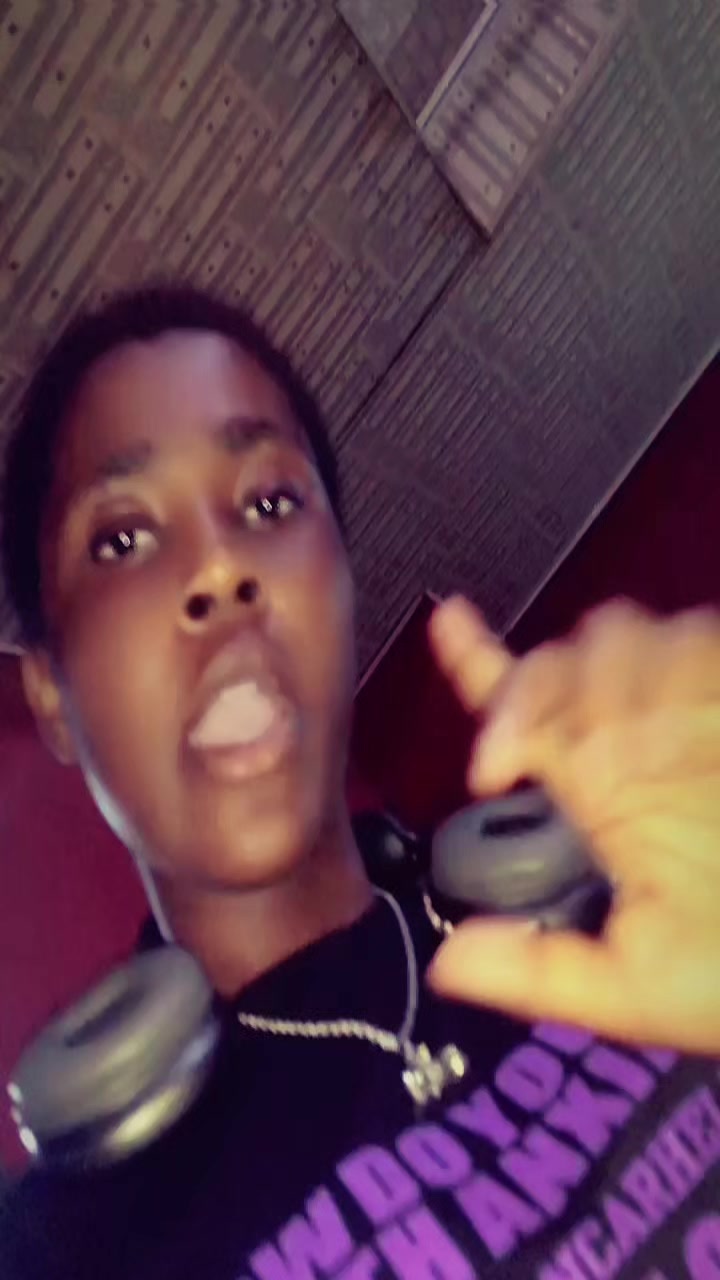@Dat girl skinzy ๐โค๏ธ๐ฉน