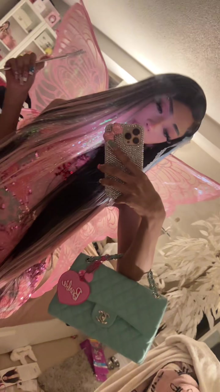 @Princess Ari 🎀