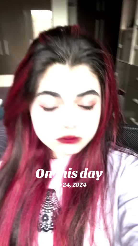 @Lucy_Lee