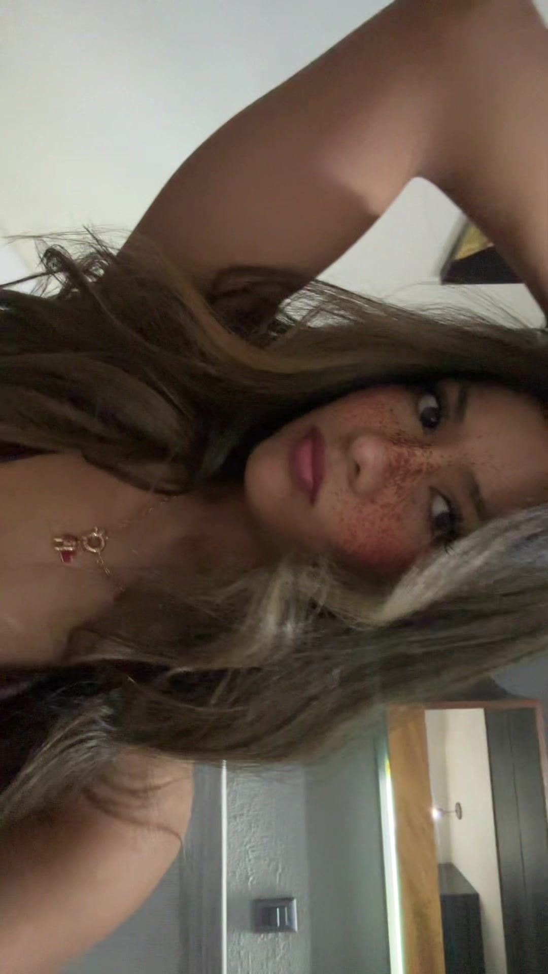 @★ Nissi