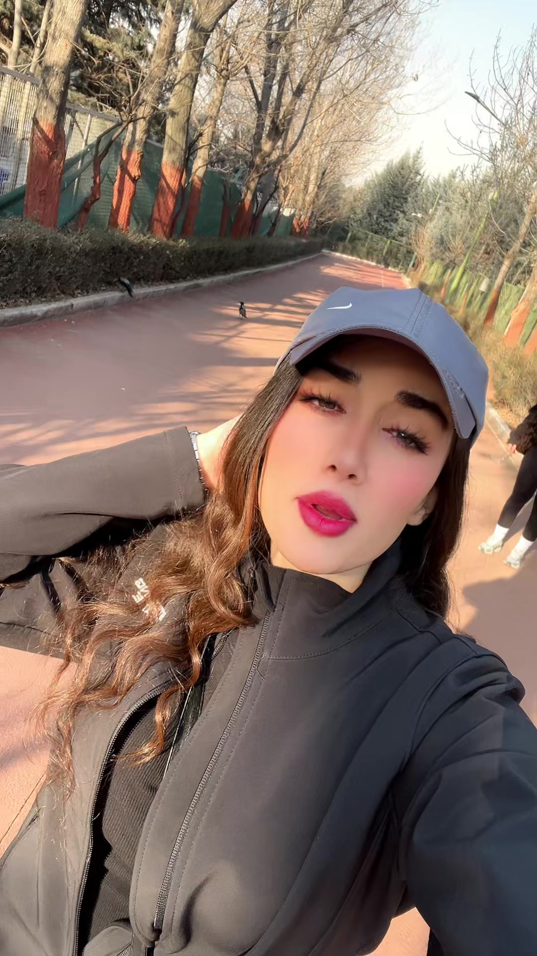 @mahroo